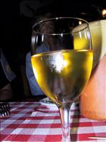 F�rst en Petit Sauterne till f�rsta delan av...