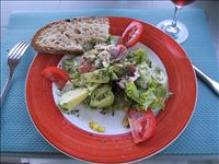 Avocado med skinka som f�rr�tt