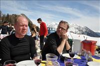 Lunch mitt i backen p� Mainion Vieille - G�ran och Henrik