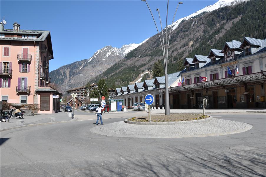 J�rnv�gsstationen i Chamonix