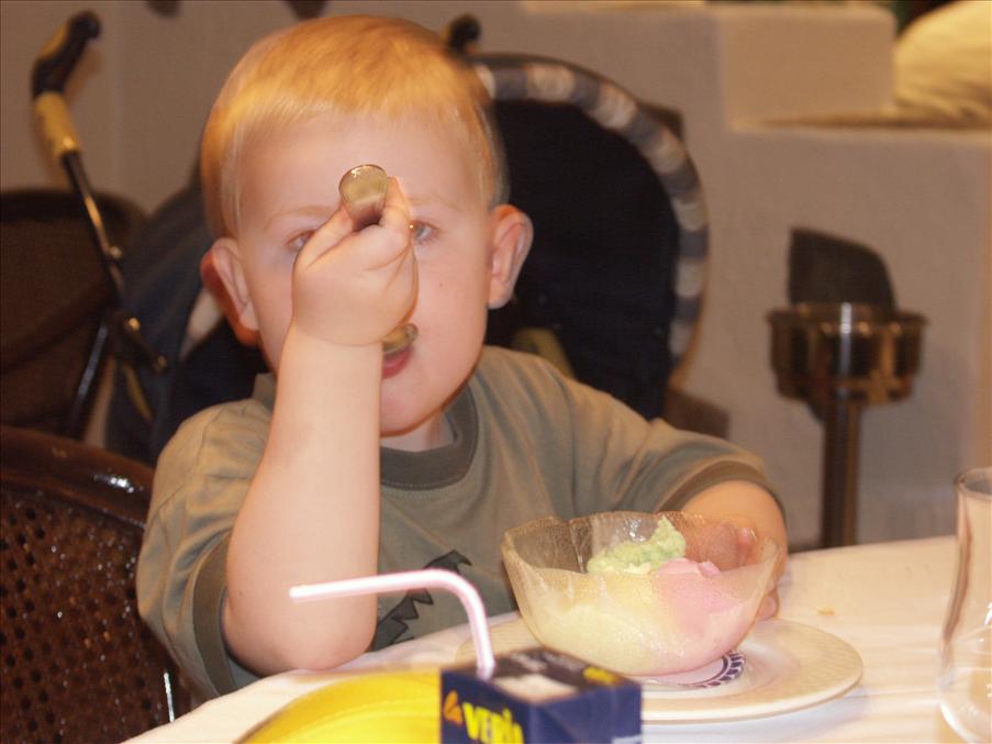 Glass till efterr�tt