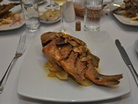 Deep fried fish - s�rskilt deep var den inte...egentligen var den v�ldigt mager...