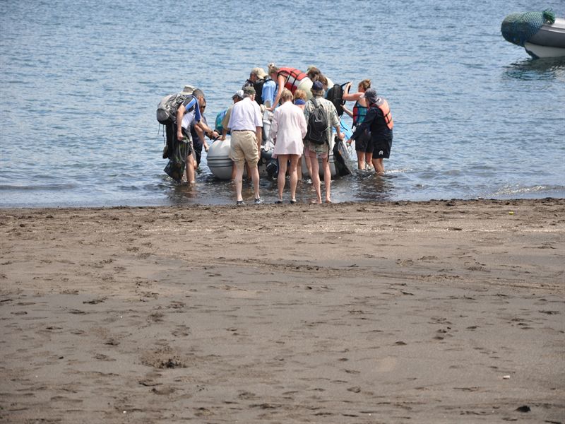 Wet landing inneb�r att man m�ste kliva ur och i fr�n vattnet
