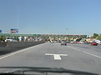 Nu �r vi p� v�g till en estancia c:a 10 mil fr�n Buenos Aires. Flera av v�gstr�ckorna var betalmotorv�gar.