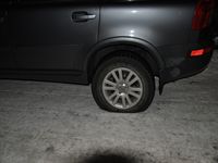N�r vi kom till �ke o Gunilla i V�llingby uppt�ckte Mia att vi hade punka