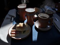 Vi fick frukost p� t�get