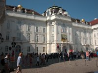 Josefplatz  med nationalbiblioteket