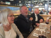 Lunch på flygplatsen inför hemresan